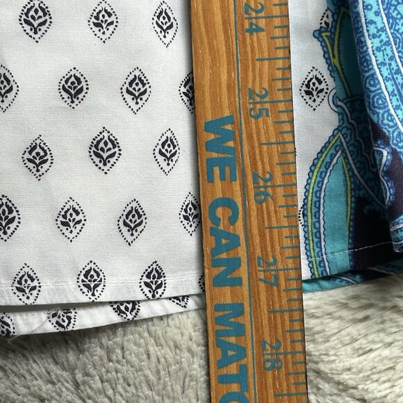 Chico’s No Iron Paisley Mirror Shirt Women’s Size XL 3 Button Front Colorful - Picture 11 of 11